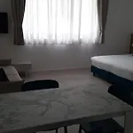 Ariston Teatro Luxury 3* Градо